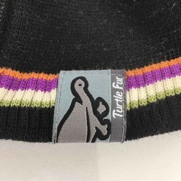 Vintage Turtle Fur Wool Beanie Hat Pom Pom Unisex Black With Colorful Stripes - Picture 4 of 9